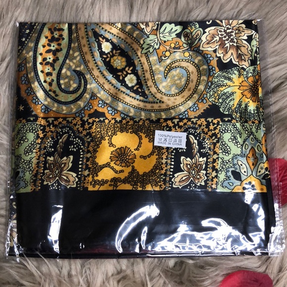 NWT Silk Satin Head Scarves (2pk) - Picture 5 of 7